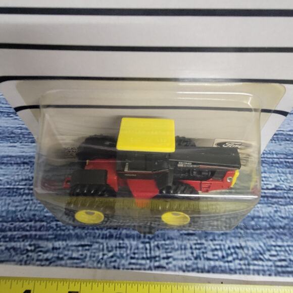 Vtg Scale Models 1/64 scale Versatile 836 diecast articulating 8 wheeled tractor - Picture 2 of 11